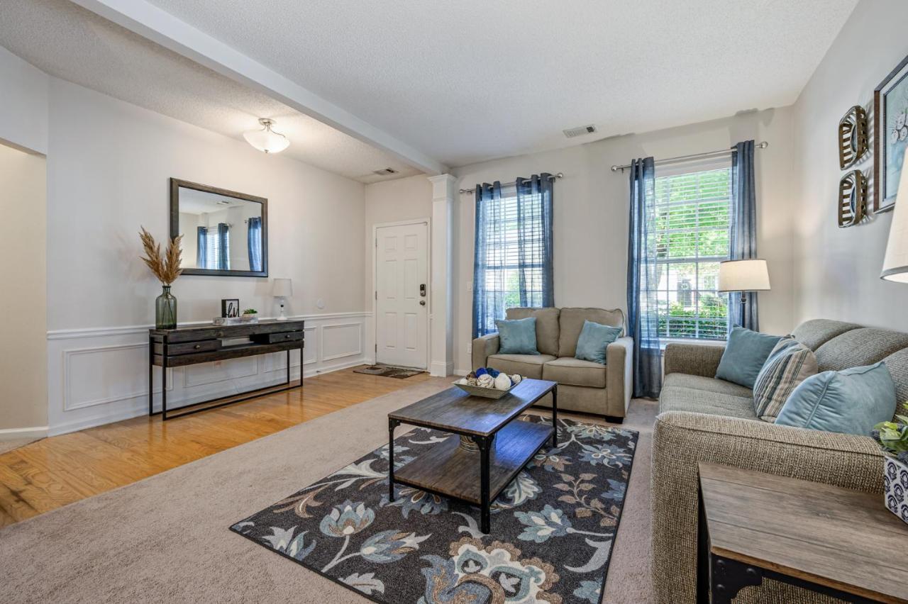 Enjoy This Amazing Home With Porch & Grill Near Dt Woodstock Exterior foto