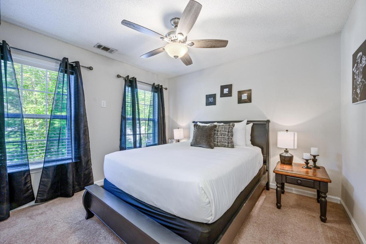 Enjoy This Amazing Home With Porch & Grill Near Dt Woodstock Exterior foto